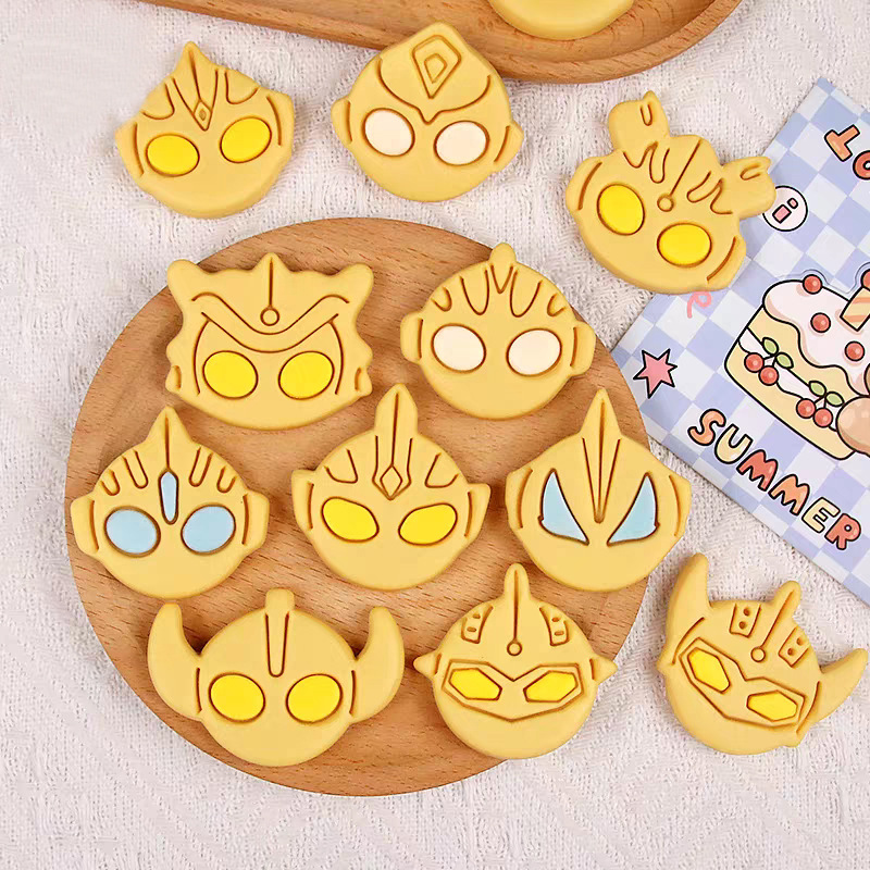 Hot Anime Ultramans Series Coo - огляд і ціна Baking In Kitchen